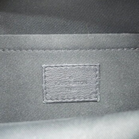 Louis Vuitton Monogram Palm Springs Backpack - Picture 5 of 10